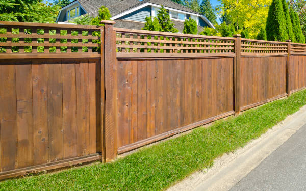 Fence Calculator - Estimate Wood Fencing Materials and