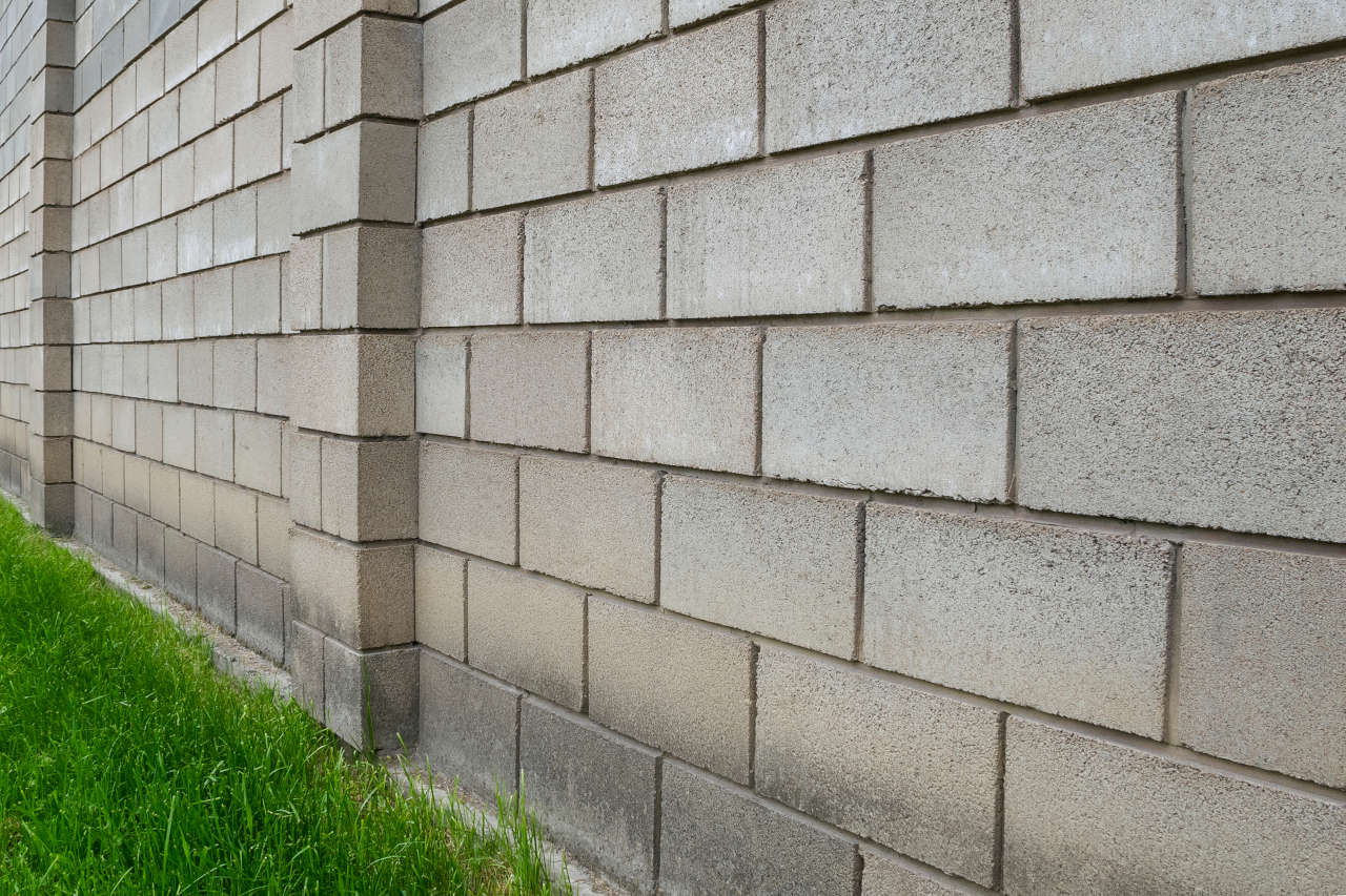 retaining wall constructed from cinder block