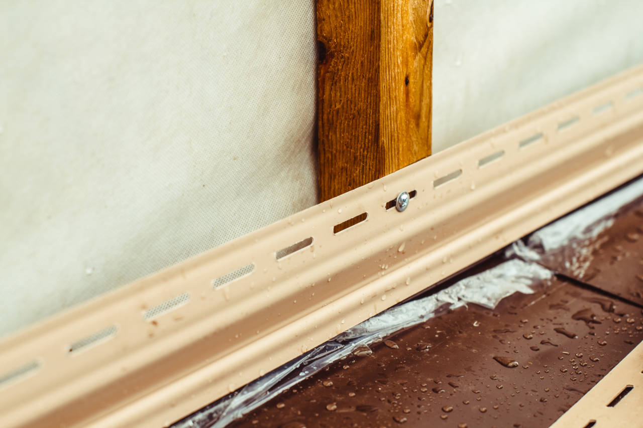 starter strip used to start the row of vinyl siding installation